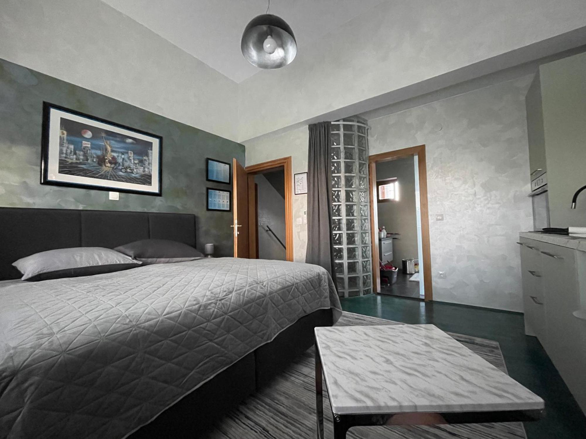 Tona - Miran Apartman - Parking - Samostalna Prijava Карловац Экстерьер фото